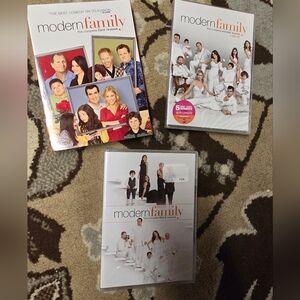 Modern Family Seasons 1-3